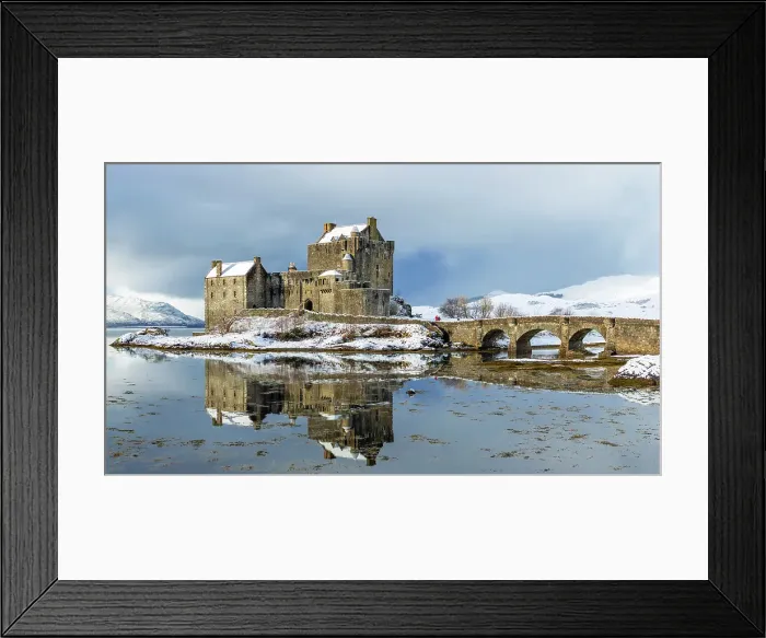 Framed Print : Snowy morning at Eilean Donan Castle on Loch Duich, Dornie, Western Highlands, Scotland, United Kingdom Framed Print : Snowy morning at Eilean Donan Castle on Loch Duich, Dornie, Western Highlands, Scotland, United Kingdom