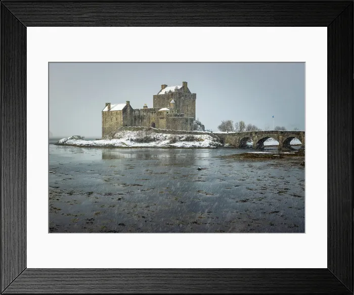 Framed Print : Snowy morning at Eilean Donan Castle on Loch Duich, Dornie, Western Highlands, Scotland, United Kingdom Framed Print : Snowy morning at Eilean Donan Castle on Loch Duich, Dornie, Western Highlands, Scotland, United Kingdom