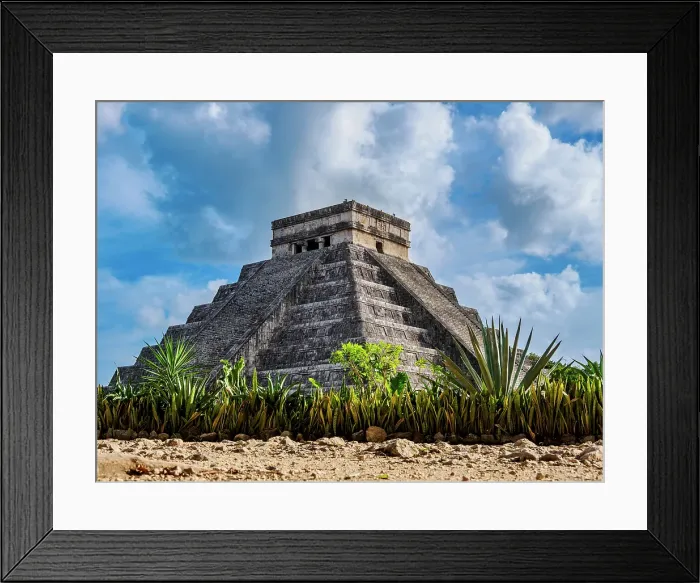 Framed Print : El Castillo or Temple of Kukulcan, Chichen Itza, Yucatan State, Mexico Framed Print : El Castillo or Temple of Kukulcan, Chichen Itza, Yucatan State, Mexico