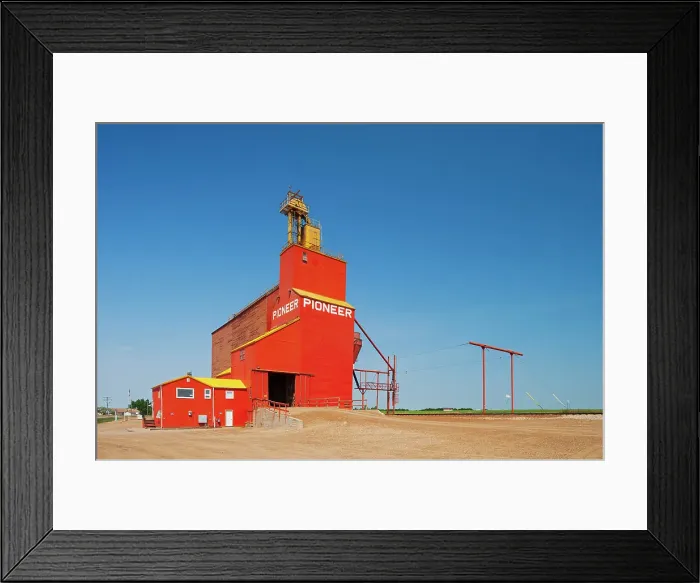 Framed Print : Grain elevator, Cononach, Saskatchewan, Canada Framed Print : Grain elevator, Cononach, Saskatchewan, Canada