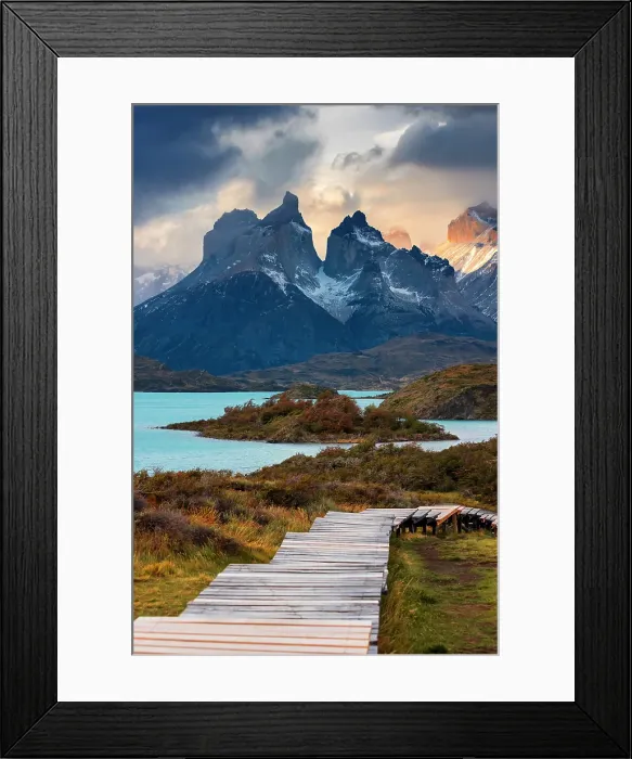Framed Print : Torres Del Paine mountain range in Chilean Patagonia, Chile Framed Print : Torres Del Paine mountain range in Chilean Patagonia, Chile