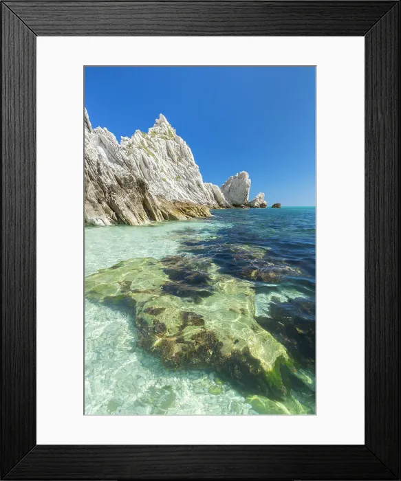 Framed Print : The Two Sisters beach (Spiaggia delle Due Sorelle), Sirolo, Riviera del Conero, Ancona province, Marche, Italy Framed Print : The Two Sisters beach (Spiaggia delle Due Sorelle), Sirolo, Riviera del Conero, Ancona province, Marche, Italy