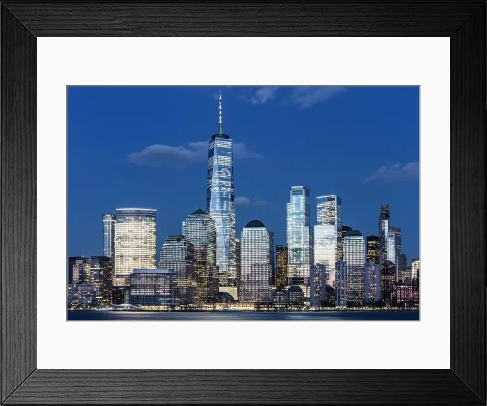 Framed Print : Manhattan and the One World Trade Centre at dusk, from the Exchange Place, Jersey City, New Jersey, USA Framed Print : Manhattan and the One World Trade Centre at dusk, from the Exchange Place, Jersey City, New Jersey, USA