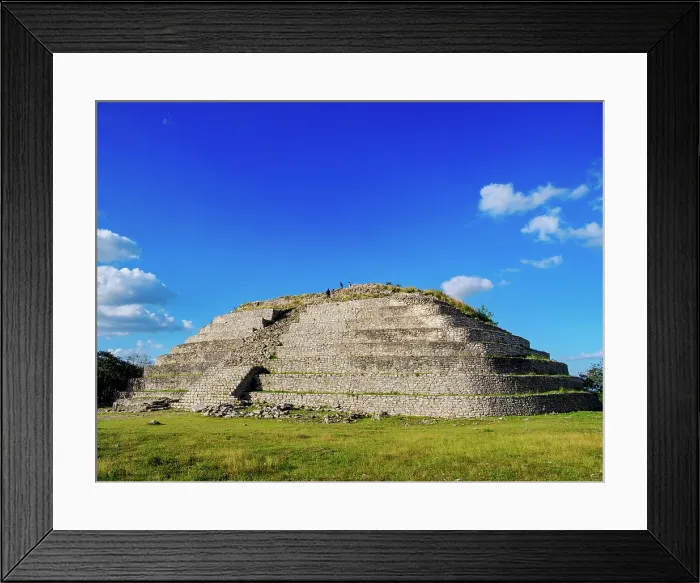 Framed Print : Kinich Kak Moo Mayan Pyramid, Izamal, Yucatan State, Mexico Framed Print : Kinich Kak Moo Mayan Pyramid, Izamal, Yucatan State, Mexico