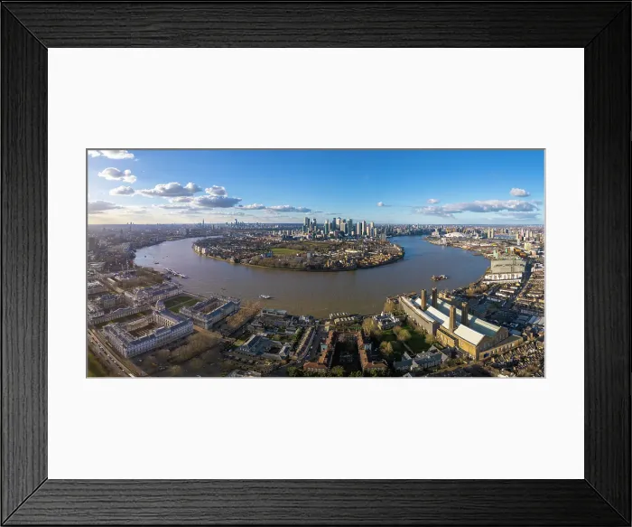 Framed Print : Royal Naval College, (Canary Wharf, Isle of Dogs and the River Thames behind), Greenwich, London Framed Print : Royal Naval College, (Canary Wharf, Isle of Dogs and the River Thames behind), Greenwich, London