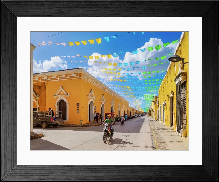 Framed Print : Yellow street of Izamal, Yucatan State, Mexico Framed Print : Yellow street of Izamal, Yucatan State, Mexico