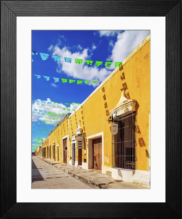 Framed Print : Yellow street of Izamal, Yucatan State, Mexico