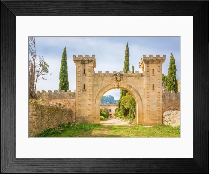 Framed Print : Grand portal of the Raixa estate, Bunyola, Mallorca, Balearic Islands, Spain Framed Print : Grand portal of the Raixa estate, Bunyola, Mallorca, Balearic Islands, Spain