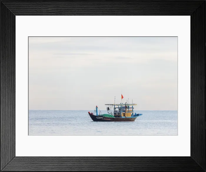 Framed Print : Fishing boat heading to shore, Binh Minh fish market, near Hoi An, Vietnam Framed Print : Fishing boat heading to shore, Binh Minh fish market, near Hoi An, Vietnam