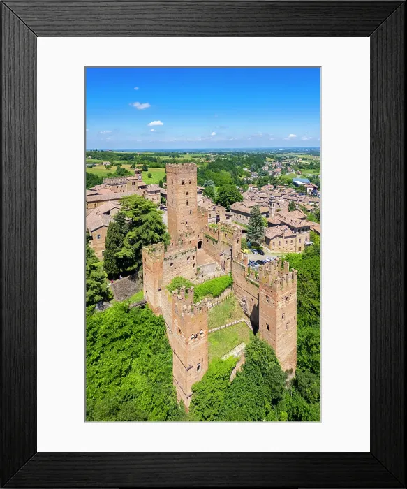 Framed Print : medieval castle and town of Castell'Arquato in spring. Arda valley, Emilia-Romagna, Italy Framed Print : medieval castle and town of Castell'Arquato in spring. Arda valley, Emilia-Romagna, Italy