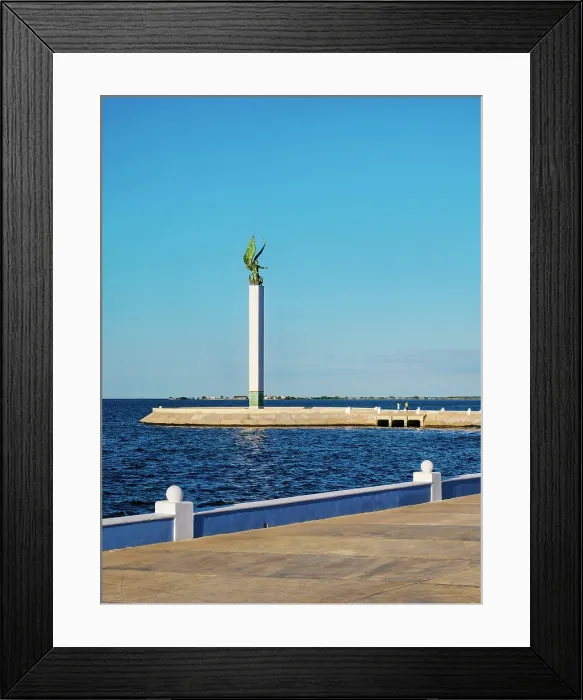 Framed Print : The Mayan Angel monument at the Waterfront of Campeche City, Campeche State, Mexico Framed Print : The Mayan Angel monument at the Waterfront of Campeche City, Campeche State, Mexico