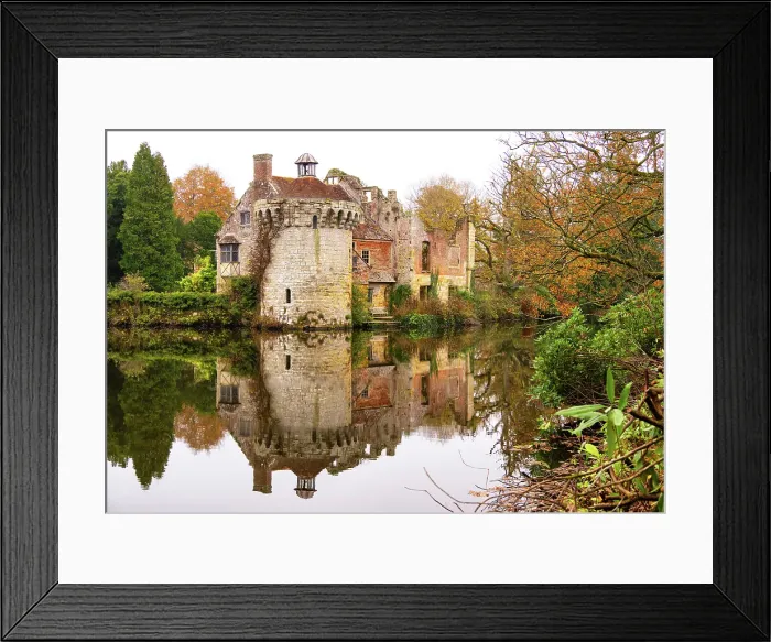 Framed Print : Old Scotney Castle reflected in the lake, Kent, England Framed Print : Old Scotney Castle reflected in the lake, Kent, England