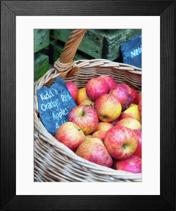 Framed Print : Apples on sale in a village market, Kent, England Framed Print : Apples on sale in a village market, Kent, England