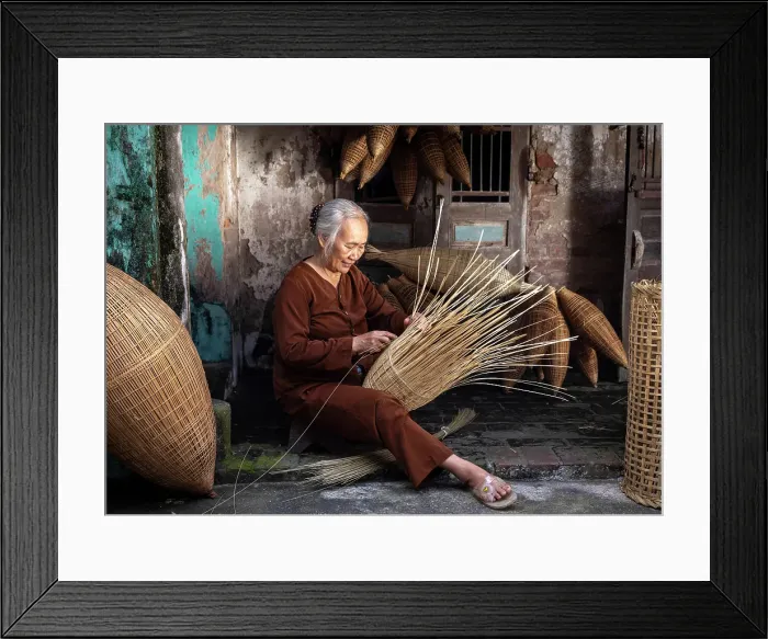 Framed Print : Local woman making traditional bamboo fish traps, Thu Sy Village, near Hanoi, Vietnam Framed Print : Local woman making traditional bamboo fish traps, Thu Sy Village, near Hanoi, Vietnam