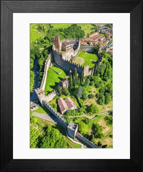 Framed Print : Scaligero castle of Soave in summer. Verona district, Veneto, Italy