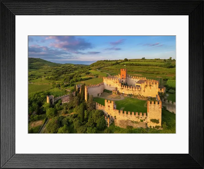 Framed Print : Scaligero castle of Soave at sunset in summer. Verona district, Veneto, Italy Framed Print : Scaligero castle of Soave at sunset in summer. Verona district, Veneto, Italy