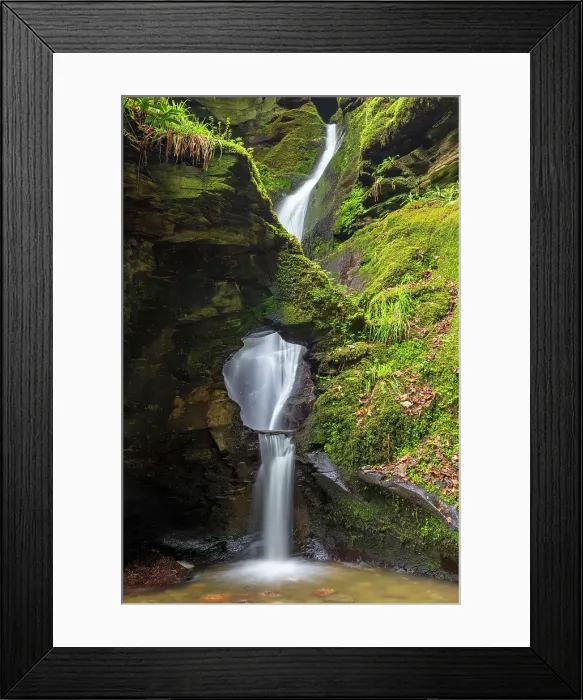 Framed Print : Waterfall, St Nectan's Glen, Cornwall, England