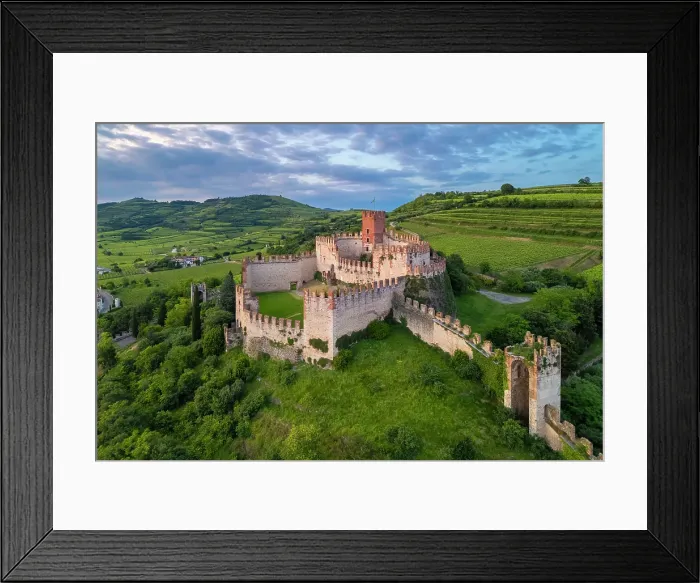 Framed Print : Scaligero castle of Soave at sunset in summer. Verona district, Veneto, Italy Framed Print : Scaligero castle of Soave at sunset in summer. Verona district, Veneto, Italy