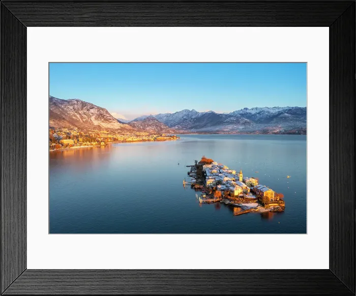 Framed Print : Borromean Islands. Stresa, Lago Maggiore, Verbano Cusio Ossola district, Piedmont, Italy