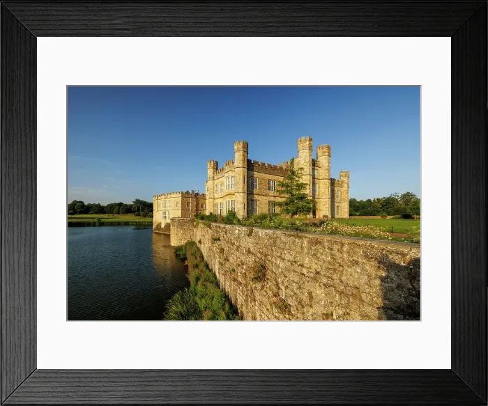 Framed Print : Leeds Castle, Maidstone, Kent, England, UK Framed Print : Leeds Castle, Maidstone, Kent, England, UK