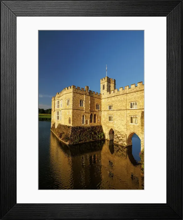 Framed Print : Leeds Castle, Maidstone, Kent, England, UK Framed Print : Leeds Castle, Maidstone, Kent, England, UK