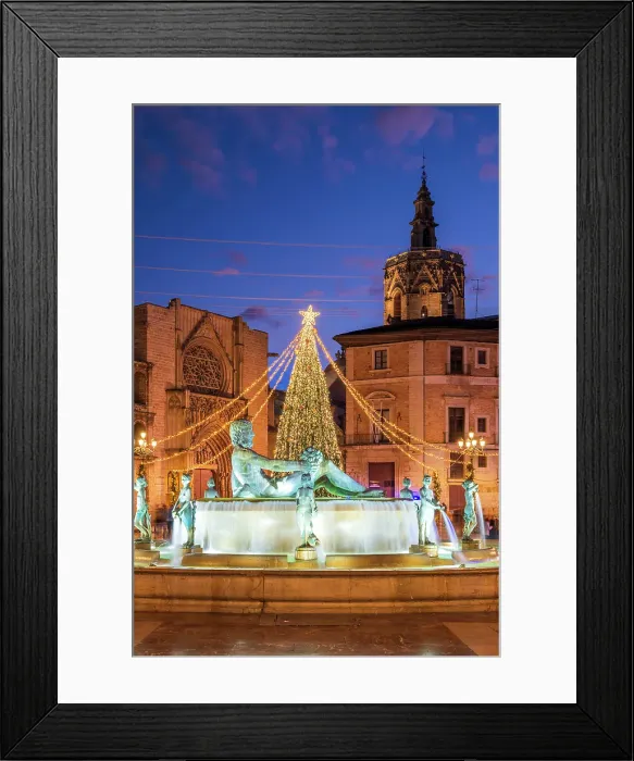 Framed Print : Turia fountain and Christmas tree, Plaza de la Virgen, Valencia, Valencian Community, Spain Framed Print : Turia fountain and Christmas tree, Plaza de la Virgen, Valencia, Valencian Community, Spain