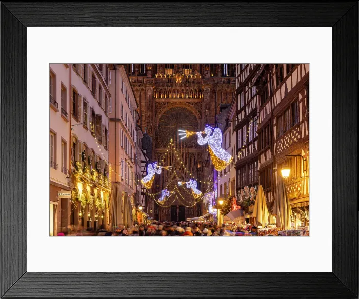 Framed Print : The Christmas market, decorations and illuminations, Merciere street and the cathedral. Strasbourg, Alsace, Bas-Rhin, France Framed Print : The Christmas market, decorations and illuminations, Merciere street and the cathedral. Strasbourg, Alsace, Bas-Rhin, France
