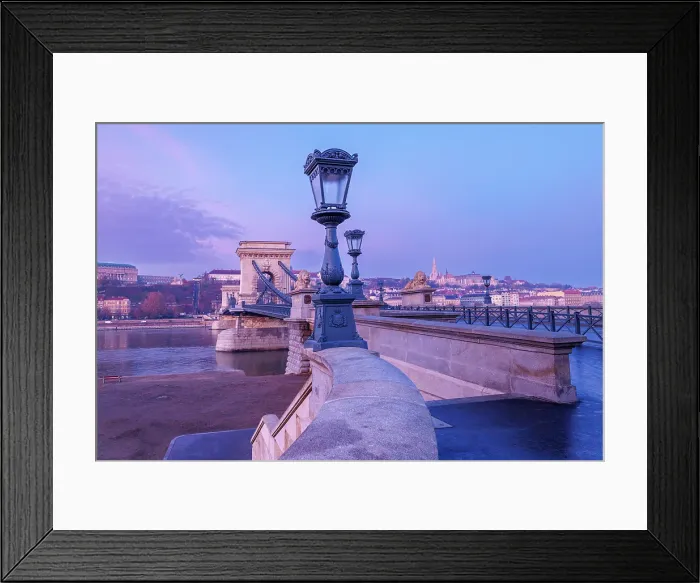 Framed Print : Szechenyi Chain Bridge and the Danube River, Budapest, Hungary