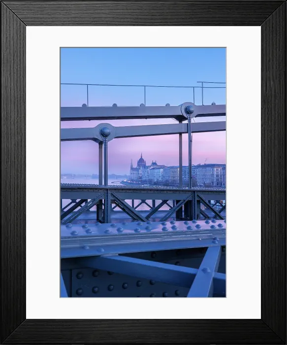 Framed Print : Szechenyi Chain Bridge and the Parliament Building, Budapest, Hungary Framed Print : Szechenyi Chain Bridge and the Parliament Building, Budapest, Hungary
