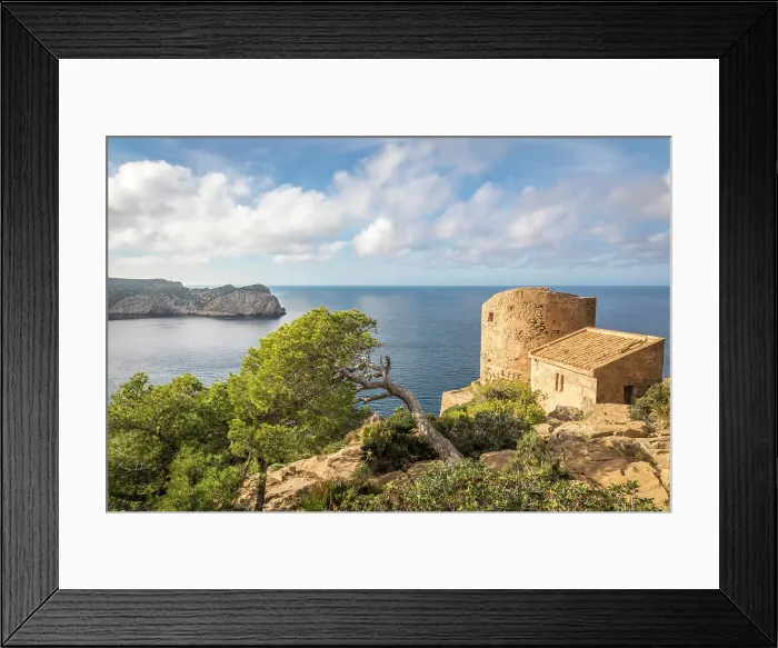 Framed Print : View from the Torre de Cala en Basset to the island of Sa Dragonera, north of Sant Elm, Mallorca, Balearic Islands, Spain Framed Print : View from the Torre de Cala en Basset to the island of Sa Dragonera, north of Sant Elm, Mallorca, Balearic Islands, Spain