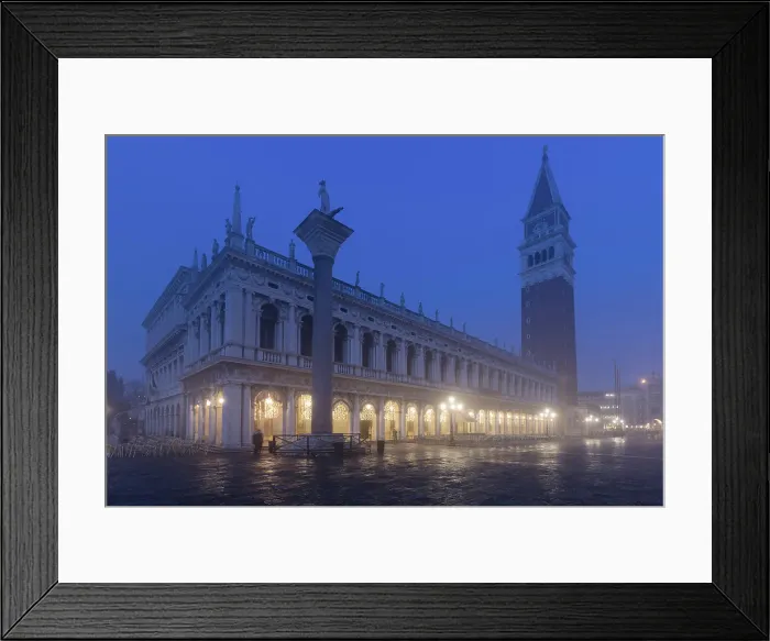 Framed Print : St Mark's Square on a foggy dawn, Venice, Italy