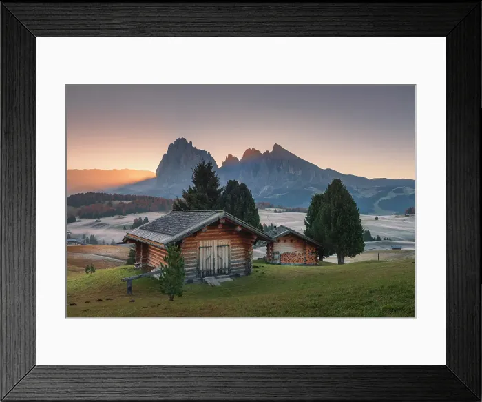 Framed Print : Alpe di Siusi in the Dolomites and the Sassolungo and Sassopiatto mountain, Trentino Alto Adige, Italy Framed Print : Alpe di Siusi in the Dolomites and the Sassolungo and Sassopiatto mountain, Trentino Alto Adige, Italy