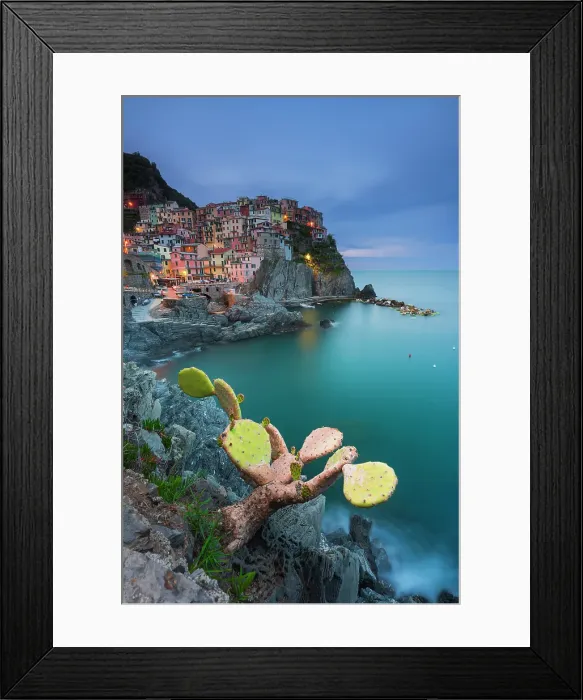 Framed Print : Vernazza, Cinque Terre, Liguria, italy