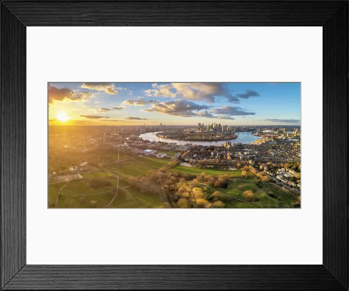 Framed Print : Royal Naval College, (Canary Wharf, Isle of Dogs and the River Thames behind) from Greenwich park, Greenwich, London Framed Print : Royal Naval College, (Canary Wharf, Isle of Dogs and the River Thames behind) from Greenwich park, Greenwich, London