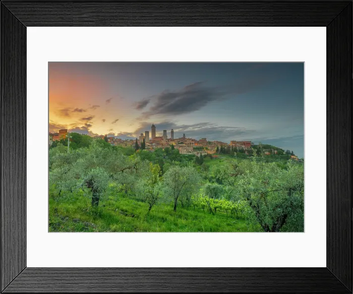 Framed Print : Village of San Gimignano in Tuscany, Italy Framed Print : Village of San Gimignano in Tuscany, Italy