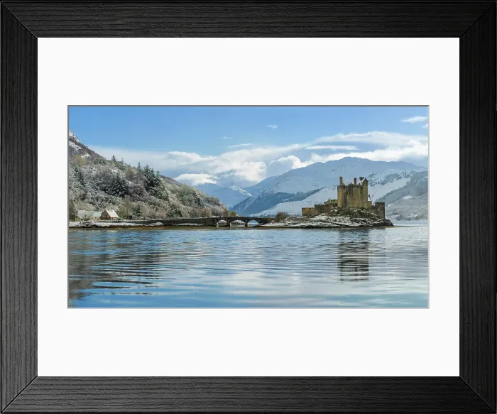 Framed Print : Snowy morning at Eilean Donan Castle on Loch Duich, Dornie, Western Highlands, Scotland, United Kingdom Framed Print : Snowy morning at Eilean Donan Castle on Loch Duich, Dornie, Western Highlands, Scotland, United Kingdom