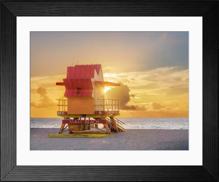 Framed Print : Lifeguard Hut at Sunrise, Ocean Drive Art Deco District South Beach, Miami Beach, Florida, USA Framed Print : Lifeguard Hut at Sunrise, Ocean Drive Art Deco District South Beach, Miami Beach, Florida, USA