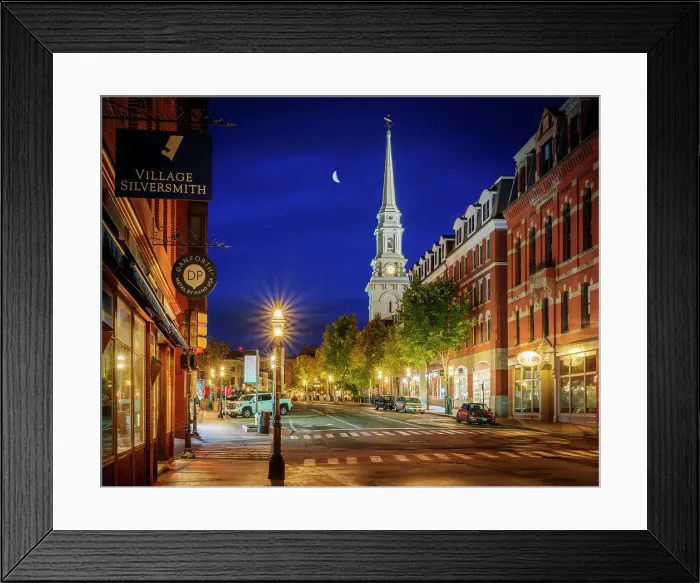 Framed Print : Picturesque Downtown, Marketsquare and North Church in autumn, Portsmouth, New Hampshire, New England, USA Framed Print : Picturesque Downtown, Marketsquare and North Church in autumn, Portsmouth, New Hampshire, New England, USA