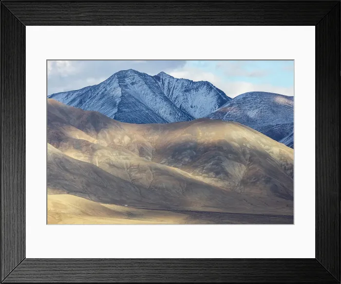 Framed Print : Mountain range, Western Mongolia, Asia Framed Print : Mountain range, Western Mongolia, Asia