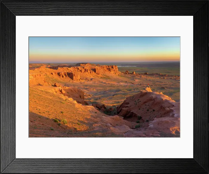 Framed Print : Flaming Cliffs - Bayanzag - bathed in golden light at sunrise, Gobi Region, Mongolia, Asia Framed Print : Flaming Cliffs - Bayanzag - bathed in golden light at sunrise, Gobi Region, Mongolia, Asia