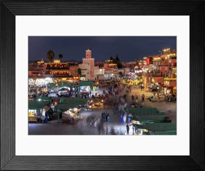 Framed Print : Djemaa el Fna and crowds at dusk, Marrakech, Morocco Framed Print : Djemaa el Fna and crowds at dusk, Marrakech, Morocco