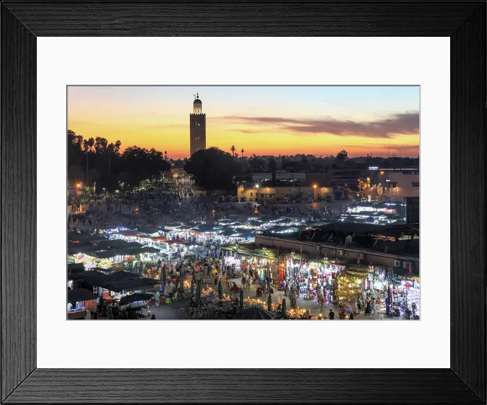 Framed Print : Djemaa el Fna and crowds at dusk, Koutoubia Minaret in the background, Marrakech, Morocco Framed Print : Djemaa el Fna and crowds at dusk, Koutoubia Minaret in the background, Marrakech, Morocco