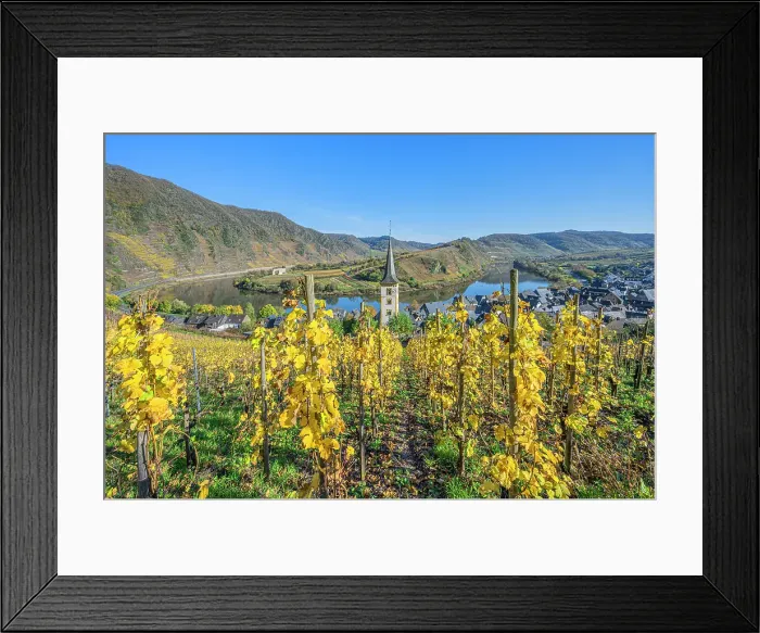 Framed Print : View at Bremm and Calmont, Mosel, Mosel valley, Rhineland-Palatinate, Germany