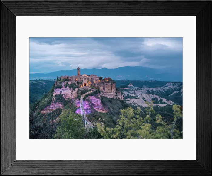 Framed Print : Civita di Bagnoregio, Viterbo, Lazio, Italy. sunset Framed Print : Civita di Bagnoregio, Viterbo, Lazio, Italy. sunset
