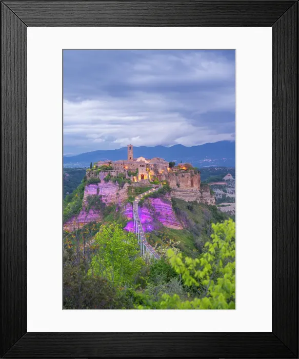 Framed Print : Civita di Bagnoregio, Viterbo, Lazio, Italy. sunset Framed Print : Civita di Bagnoregio, Viterbo, Lazio, Italy. sunset