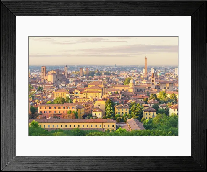 Framed Print : Bologna, Emilia Romagna, Italy. Asinelli Tower and cityscape Framed Print : Bologna, Emilia Romagna, Italy. Asinelli Tower and cityscape