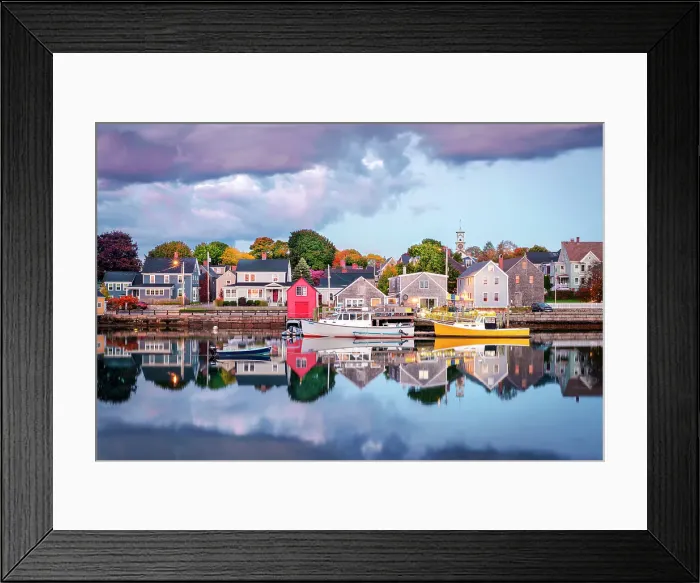 Framed Print : Historic Homes at the Piscatagua River and Fishing Boats, Portsmouth, New Hampshire, New England, USA Framed Print : Historic Homes at the Piscatagua River and Fishing Boats, Portsmouth, New Hampshire, New England, USA