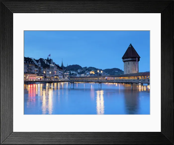 Framed Print : Chapel Bridge and Reuss River at dusk, Lucerne, Switzerland Framed Print : Chapel Bridge and Reuss River at dusk, Lucerne, Switzerland