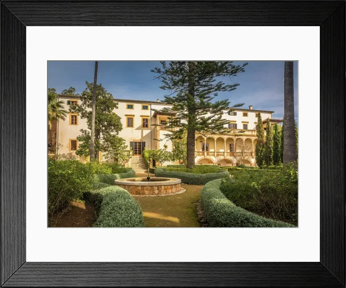 Framed Print : Garden and manor house of the Raixa estate, Bunyola, Mallorca, Balearic Islands, Spain