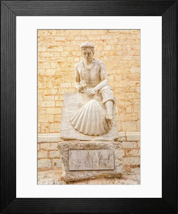 Framed Print : Stonemason monument in front of the church of Binissalem, Mallorca, Balearic Islands, Spain
